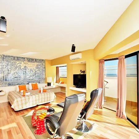 Penthouse In Albufeira With Private Pool * アルブフェイラ