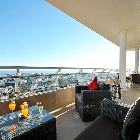 アパート Penthouse In Albufeira With Private Pool アルブフェイラ